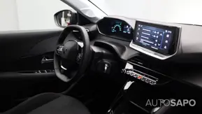 Peugeot E-208 de 2025