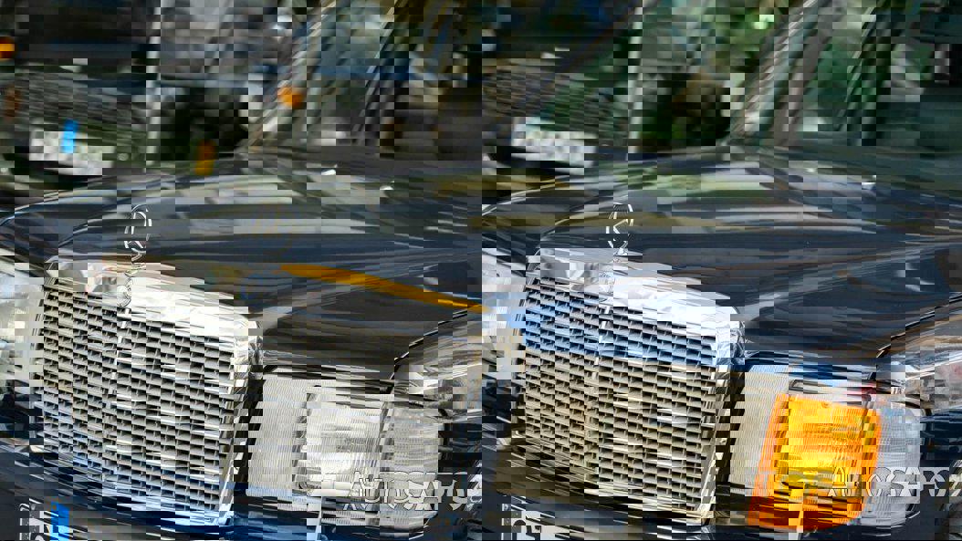 Mercedes-Benz 300 de 1990