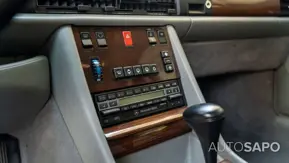 Mercedes-Benz 300 de 1990