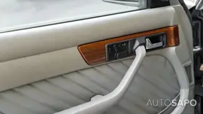 Mercedes-Benz 300 de 1990