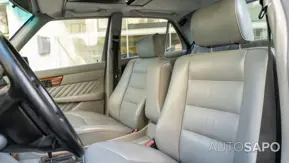 Mercedes-Benz 300 de 1990