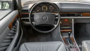 Mercedes-Benz 300 de 1990