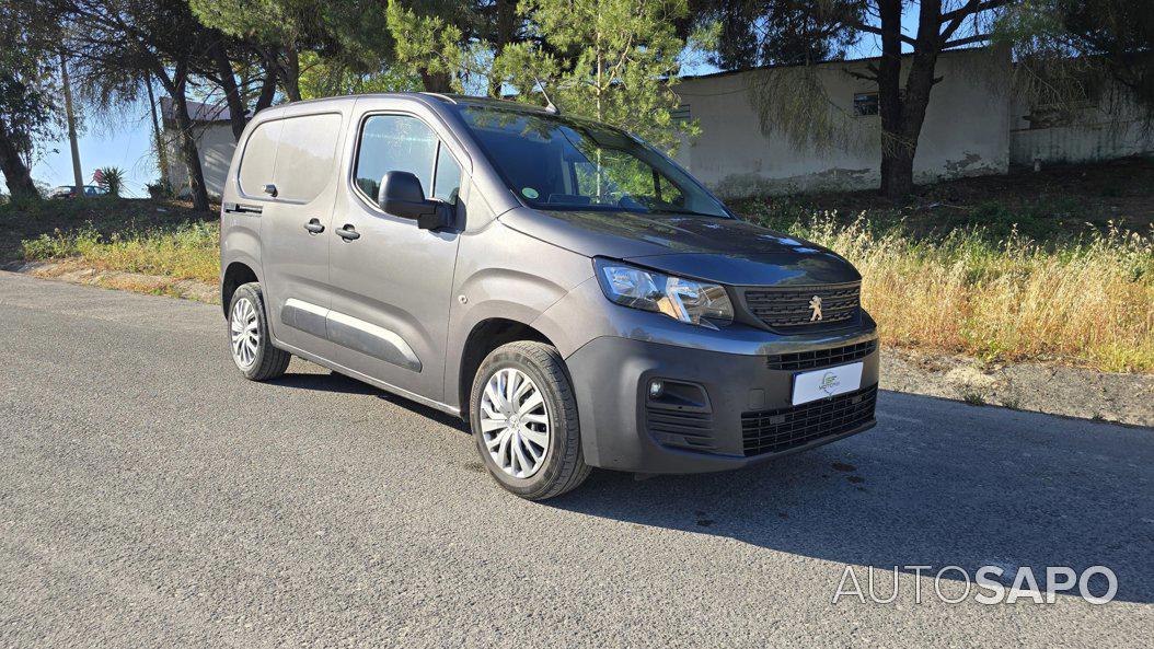 Peugeot Partner 1.5 BlueHDi Asphalt Standard EAT8 de 2021