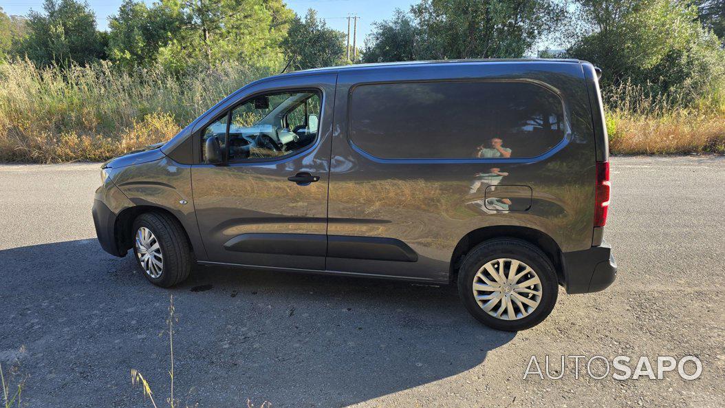 Peugeot Partner 1.5 BlueHDi Asphalt Standard EAT8 de 2021