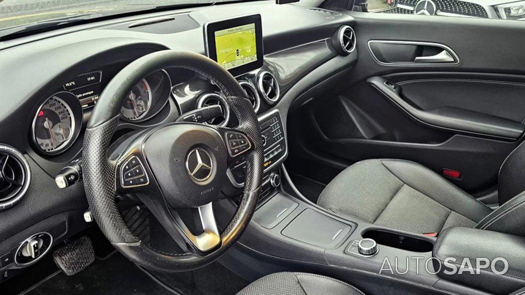 Mercedes-Benz Classe CLA 200 d Aut. de 2015