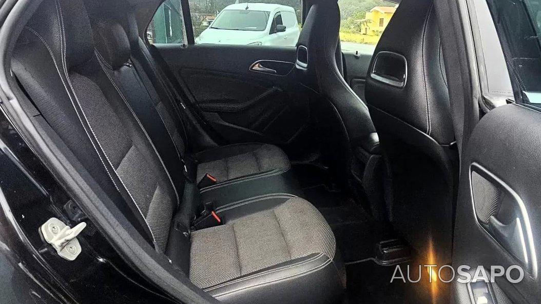 Mercedes-Benz Classe CLA 200 d Aut. de 2015