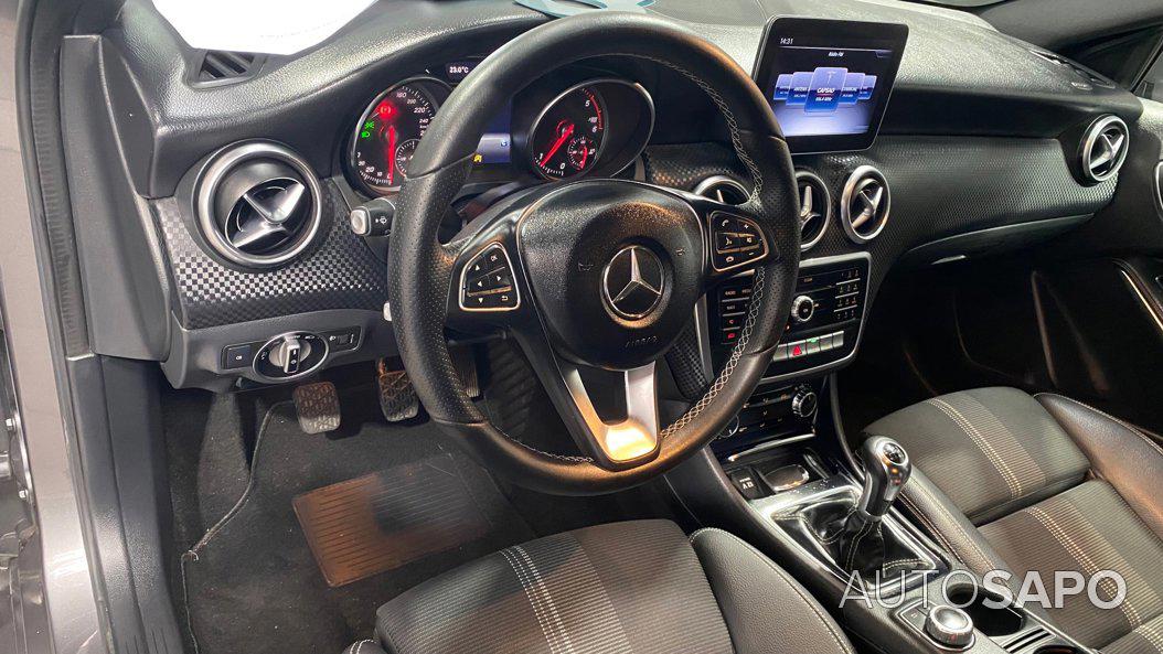 Mercedes-Benz Classe A 180 d Urban de 2018