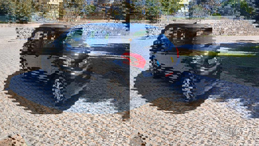 Peugeot 208 1.6 e-HDi de 2013