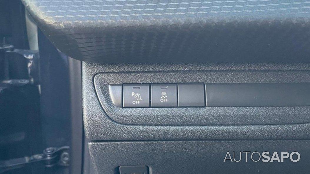 Peugeot 2008 1.2 PureTech Active de 2017