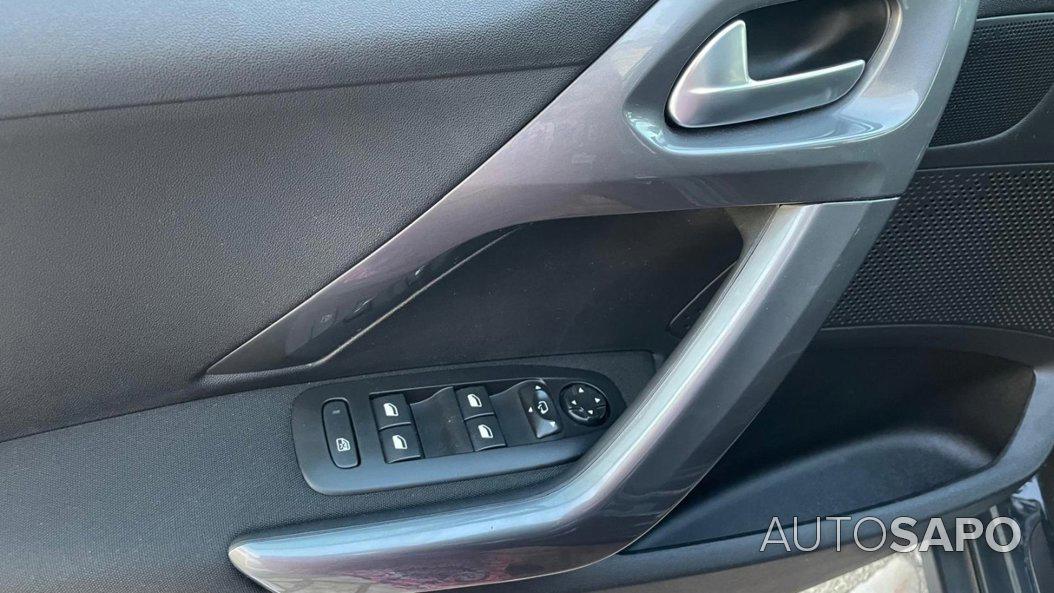 Peugeot 2008 1.2 PureTech Active de 2017