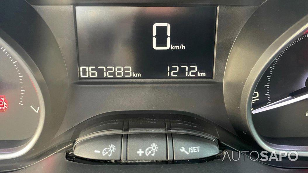 Peugeot 2008 1.2 PureTech Active de 2017