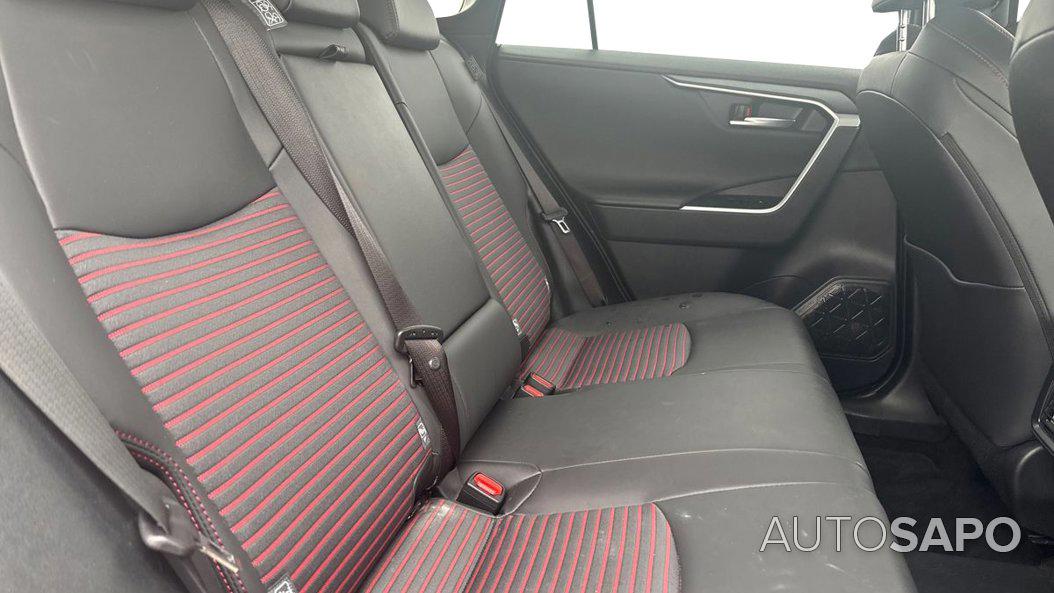 Toyota RAV4 2.5 HDF Plug-in Square Collection AWD-i de 0