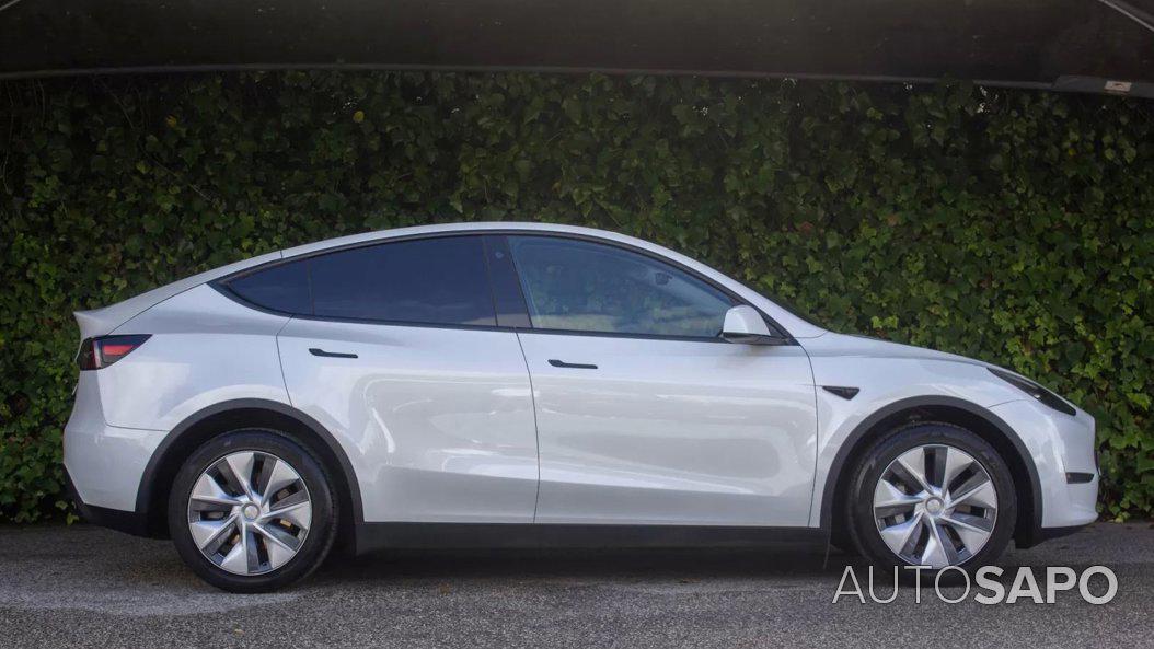 Tesla Model Y Long-Range Dual Motor AWD de 2023