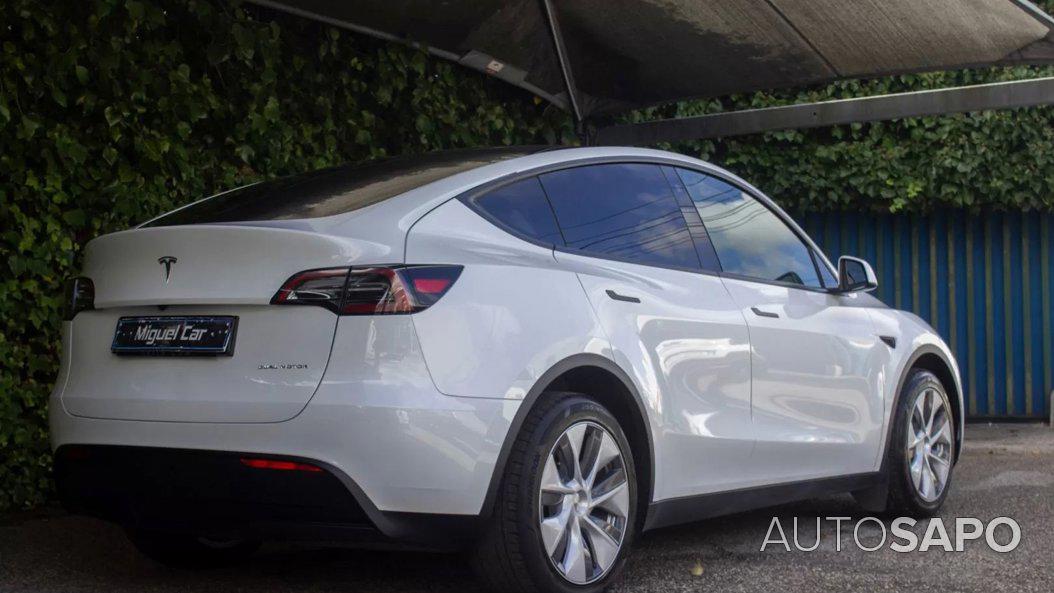 Tesla Model Y Long-Range Dual Motor AWD de 2023