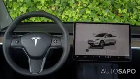 Tesla Model Y Long-Range Dual Motor AWD de 2023