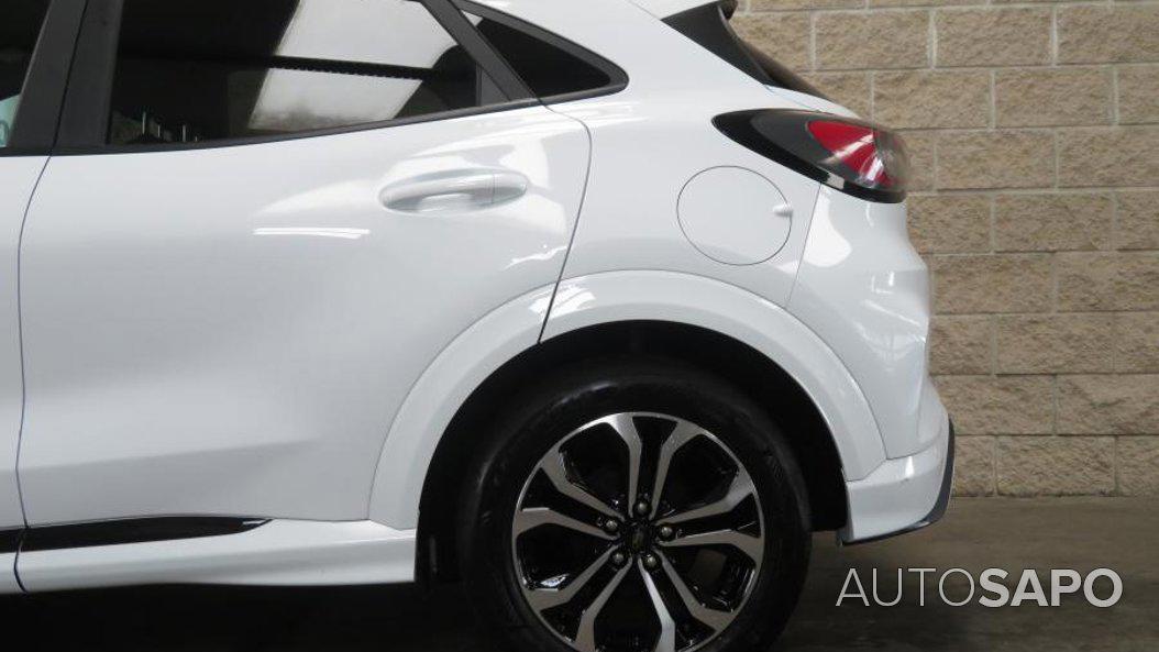 Ford Puma 1.0 EcoBoost MHEV ST-Line de 2023