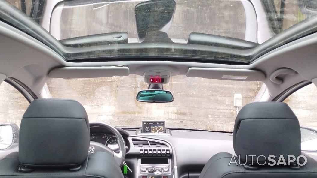 Peugeot 3008 1.2 PureTech Allure de 2016