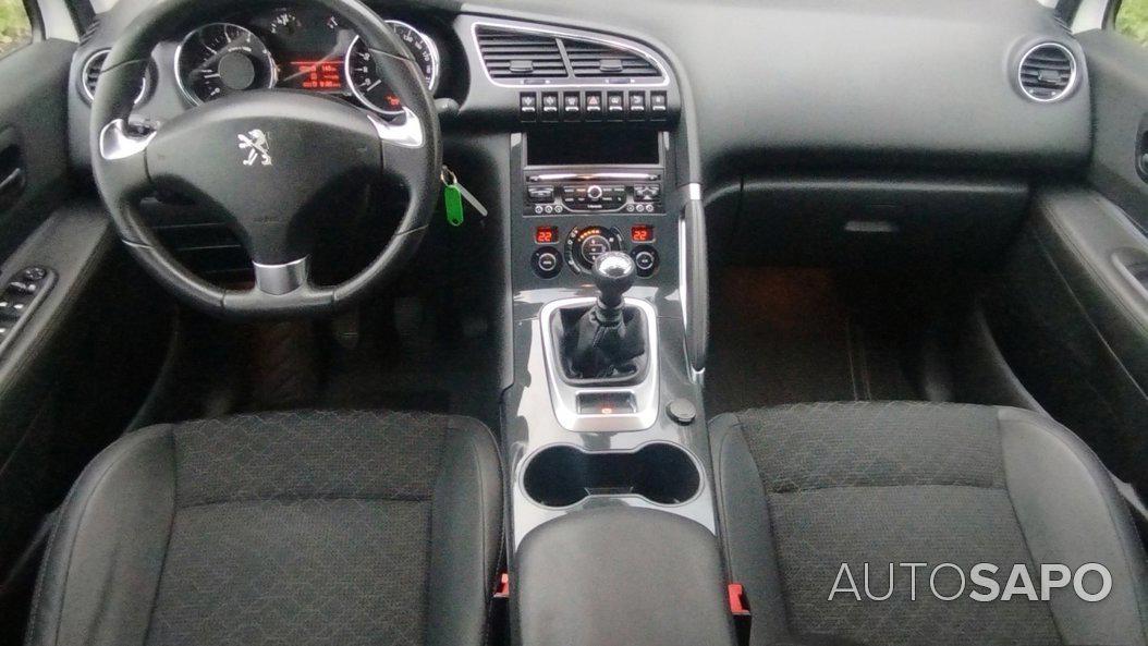 Peugeot 3008 1.2 PureTech Allure de 2016