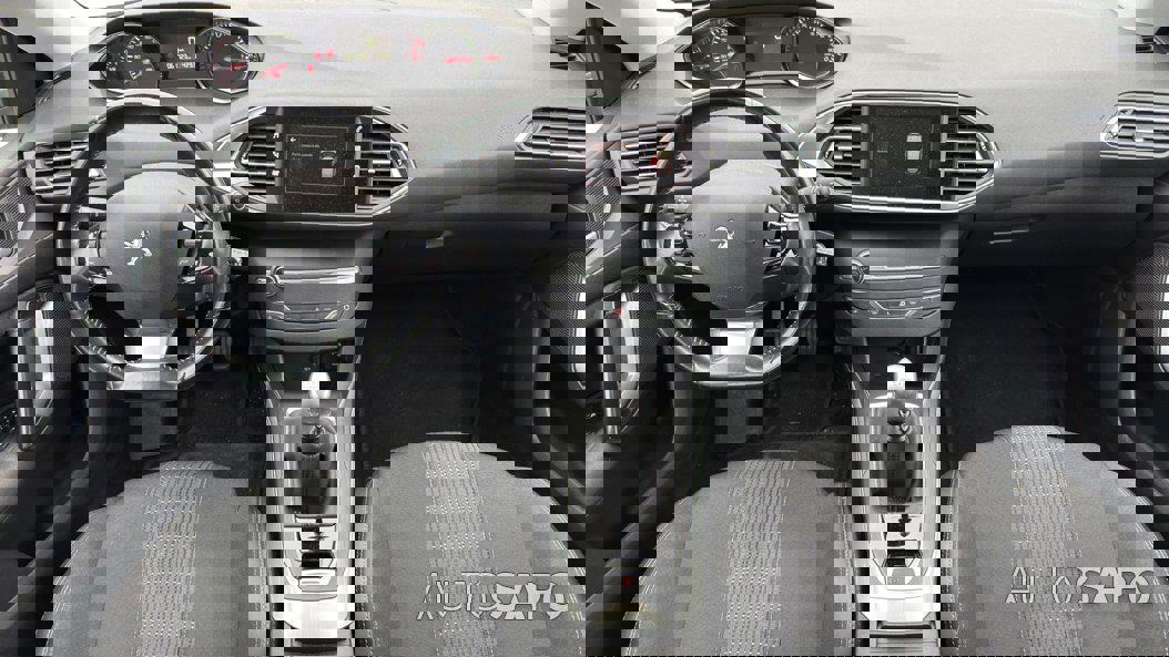 Peugeot 308 1.2 PureTech Allure de 2019