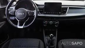 Kia Rio de 2023