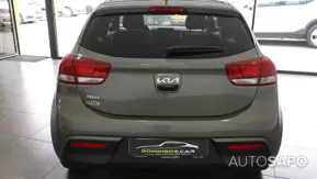 Kia Rio de 2023