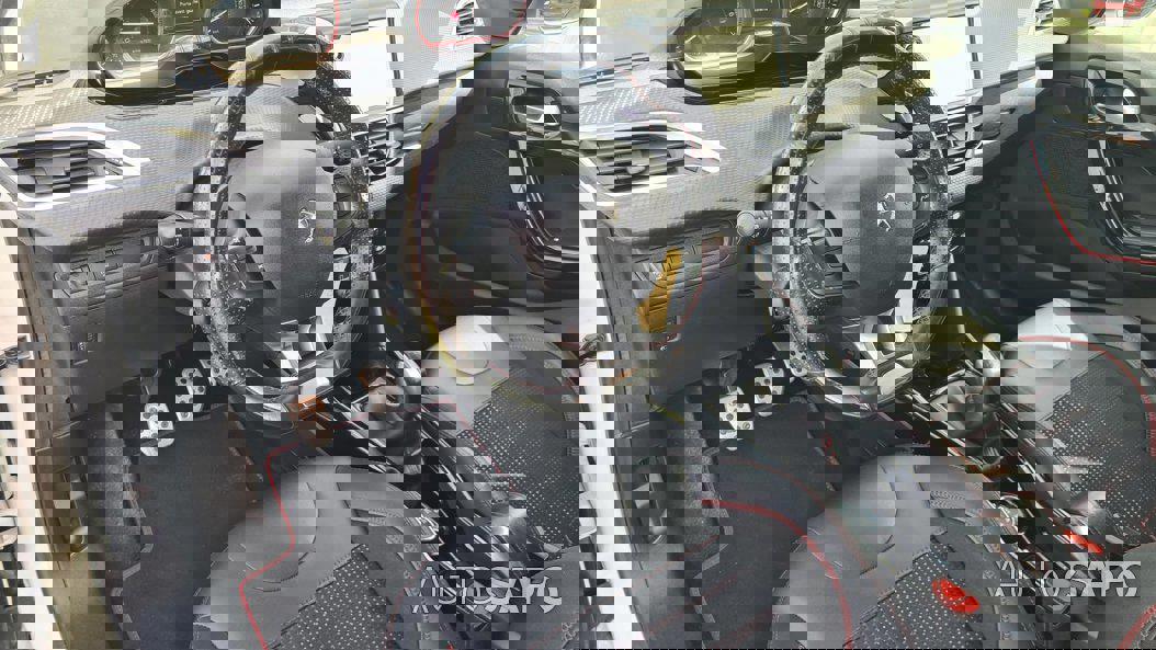 Peugeot 2008 1.2 PureTech GT Line de 2017