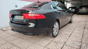 Jaguar XE de 2016