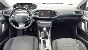 Peugeot 308 1.2 PureTech Business Line de 2018