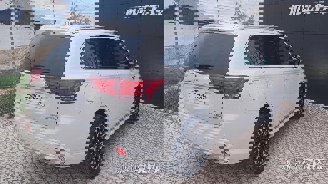 Mitsubishi Outlander 2.0 PHEV Instyle Navi de 2018
