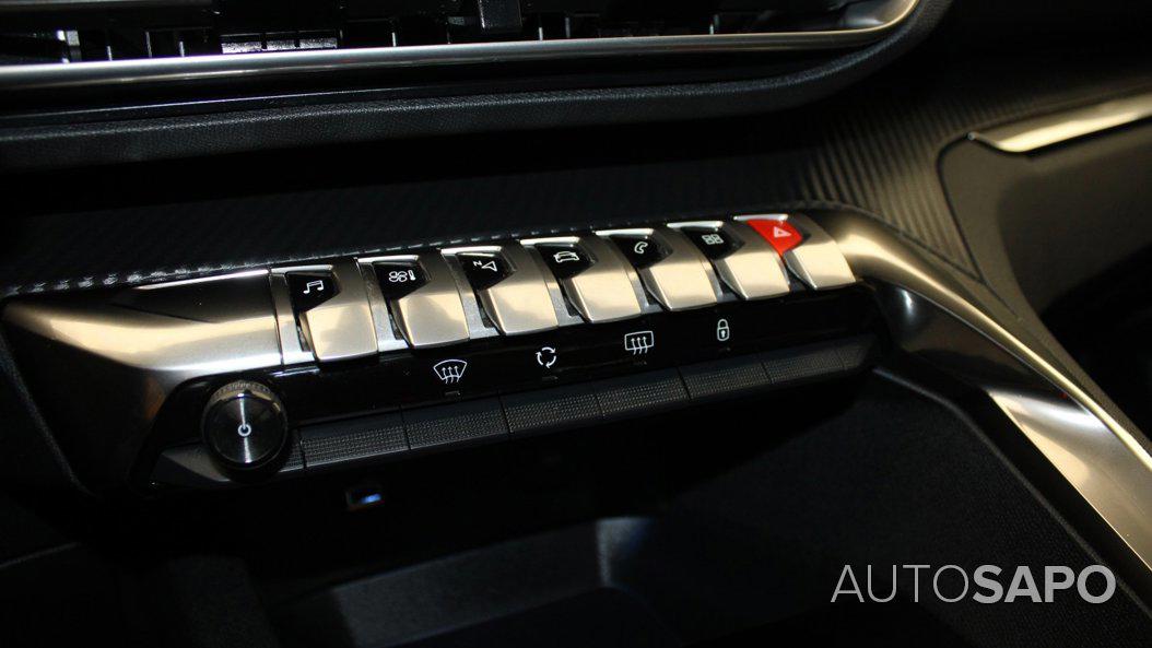 Peugeot 3008 1.5 BlueHDi Active de 2021