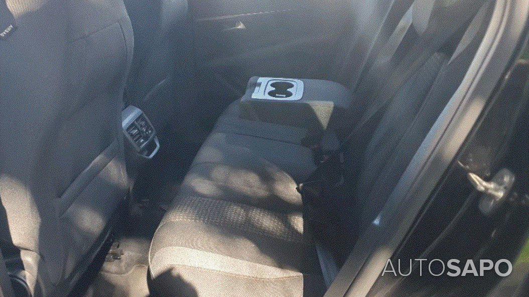 Peugeot 3008 1.5 BlueHDi Active de 2021