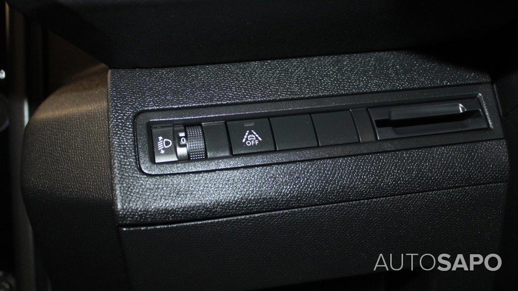 Peugeot 3008 1.5 BlueHDi Active de 2021