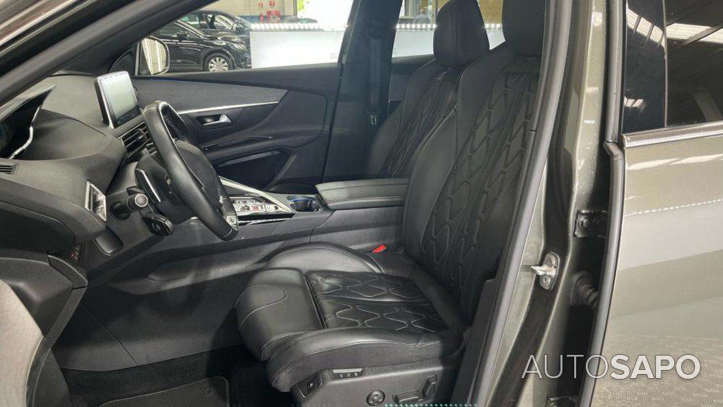 Peugeot 3008 1.6 Hybrid4 GT e-EAT8 de 2020