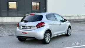 Peugeot 208 1.2 PureTech Allure de 2016