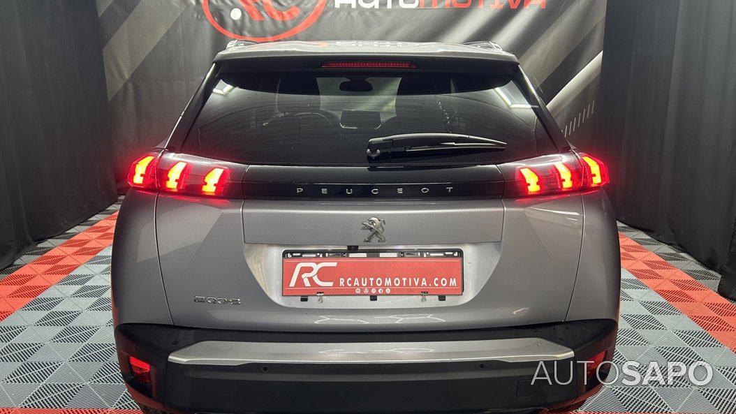 Peugeot 2008 1.2 PureTech Allure EAT8 de 2023