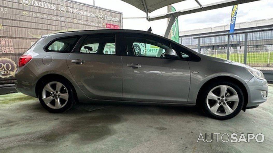 Opel Astra de 2011