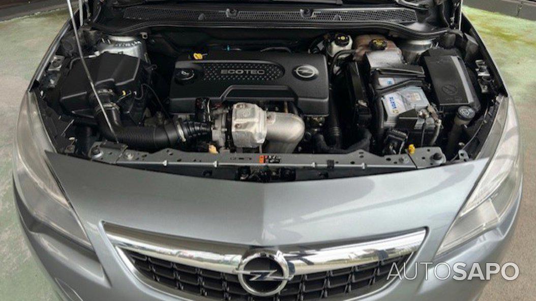 Opel Astra de 2011