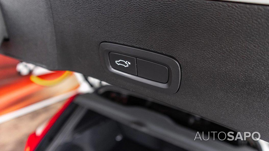 Volvo XC40 2.0 D3 Momentum Plus Geartronic de 2020