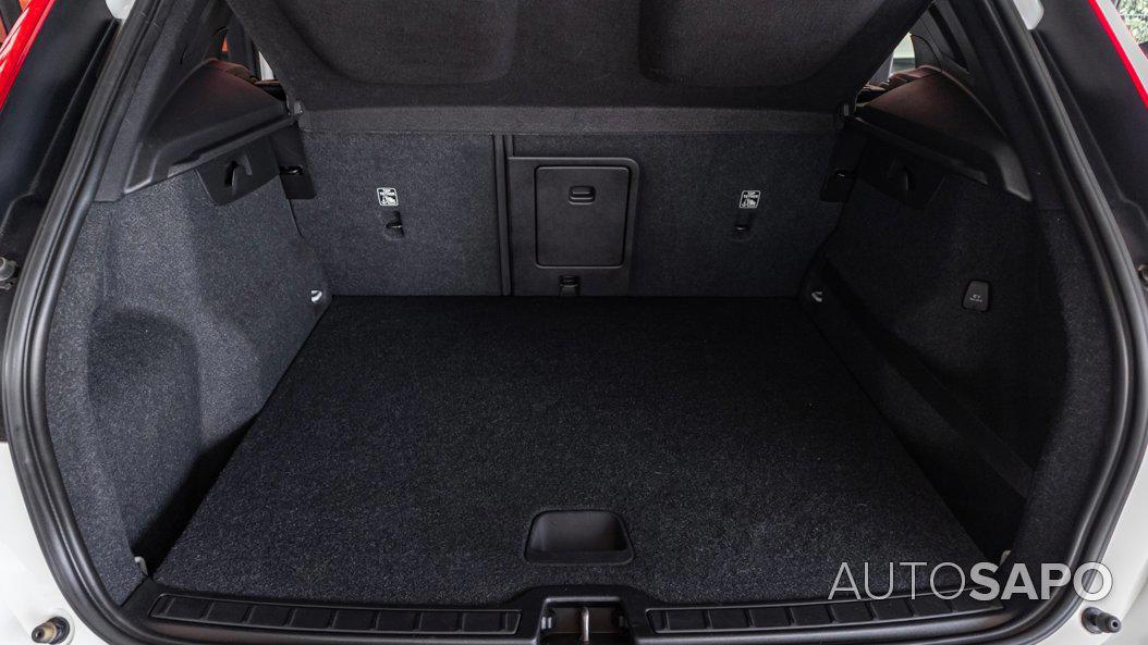 Volvo XC40 2.0 D3 Momentum Plus Geartronic de 2020