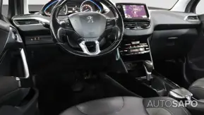 Peugeot 2008 1.2 PureTech Allure EAT6 de 2017