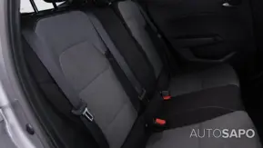 Mitsubishi Colt de 2024