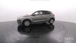 Kia Rio de 2023
