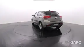Kia Rio de 2023