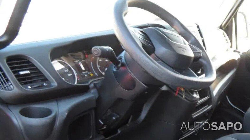 Iveco Daily 2.3 35C14V 4100 18m3 de 2023