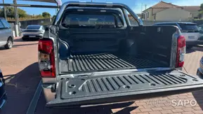 Mitsubishi L200 Strakar de 2022