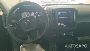 Volvo XC40 1.5 T2 Momentum de 2021