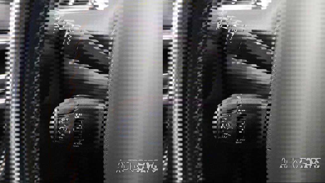 Peugeot 2008 1.2 PureTech Allure EAT6 de 2016