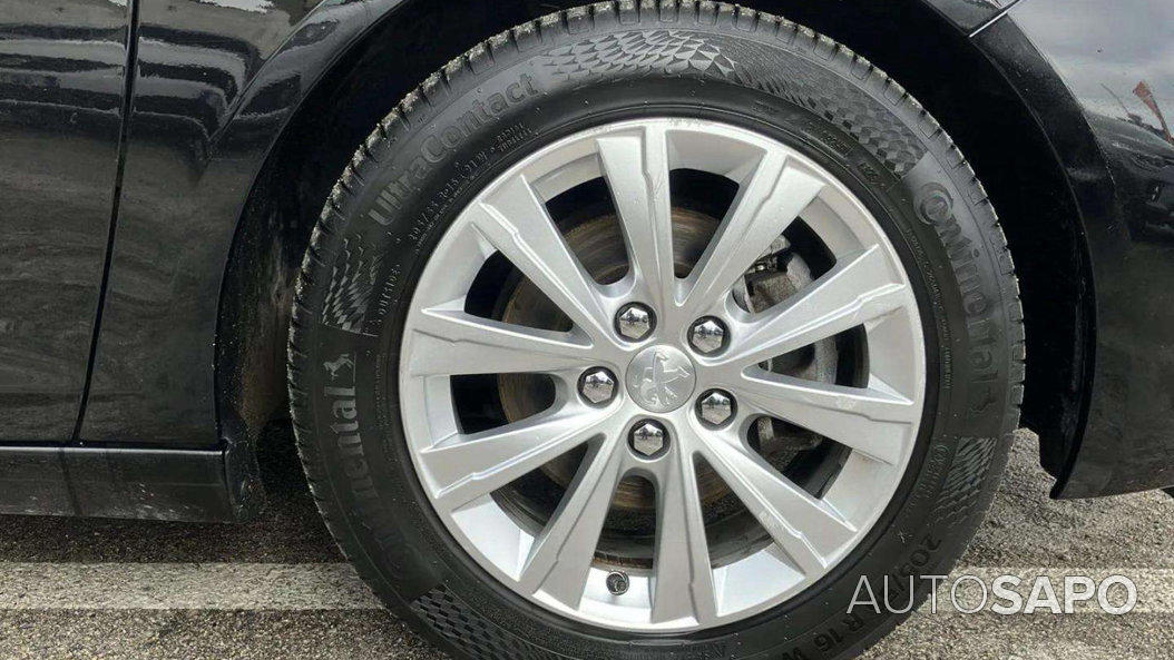 Peugeot 308 1.2 PureTech Style de 2020