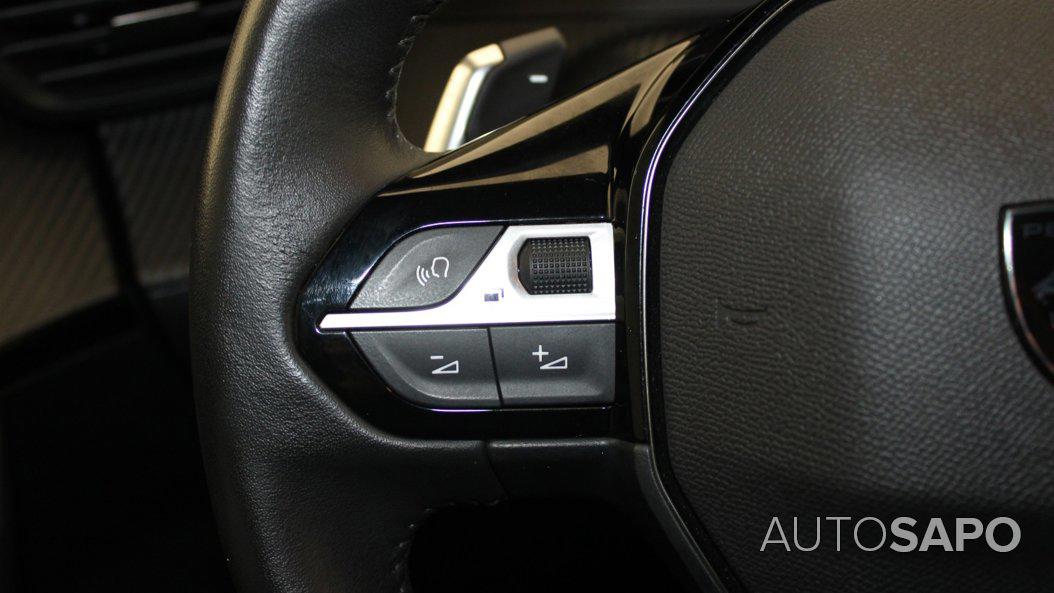 Peugeot 2008 1.5 BlueHDi Active de 2024