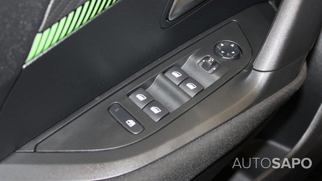 Peugeot 2008 1.5 BlueHDi Active de 2024